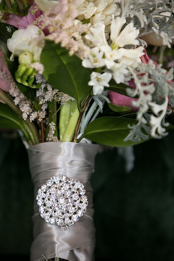 green-and-silver-glam-wedding