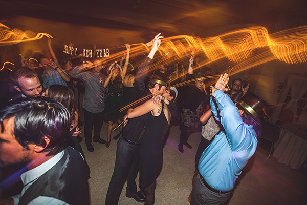 how-to-have-a-new-years-eve-wedding