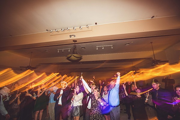 how-to-have-a-new-years-eve-wedding