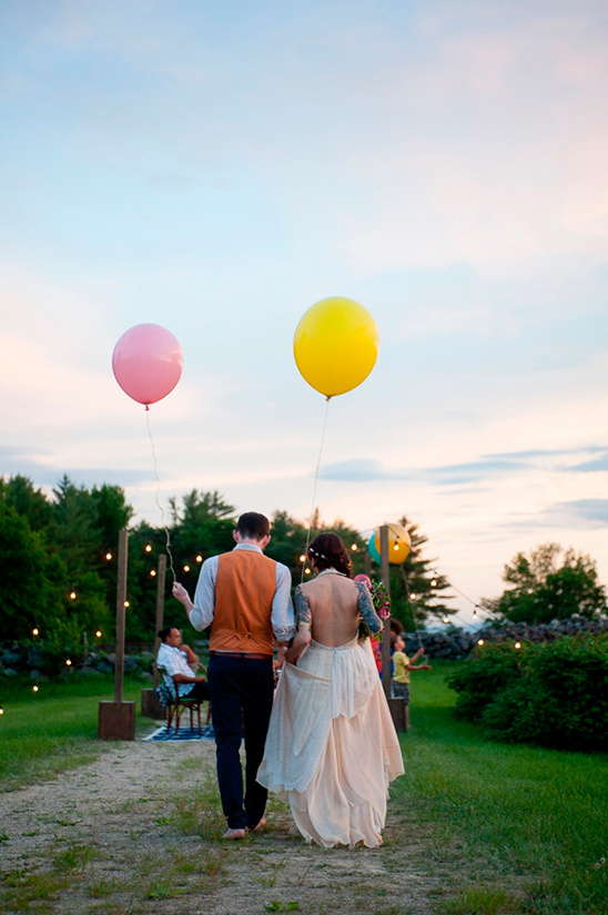 large balloons for your wedding