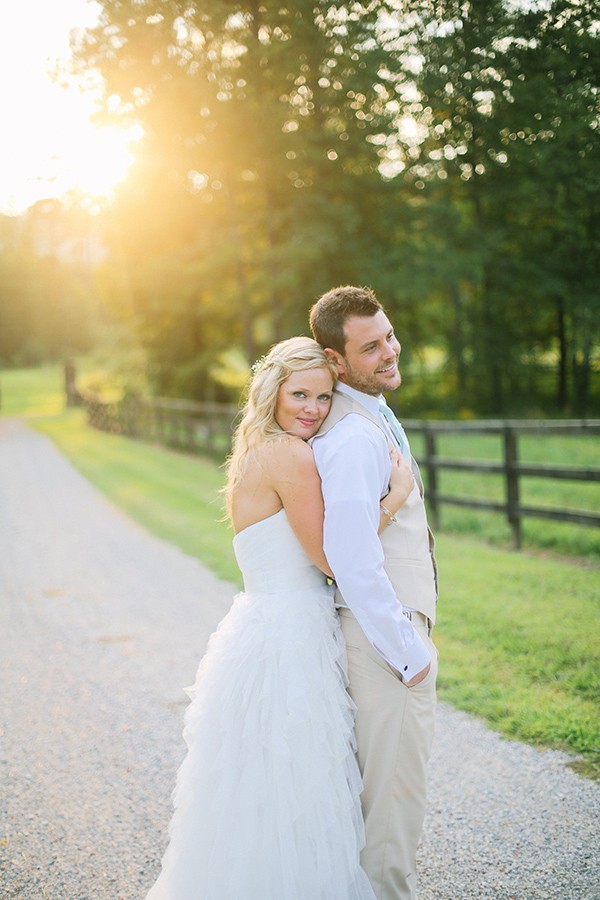 mint-and-peach-farm-wedding-in-georgia
