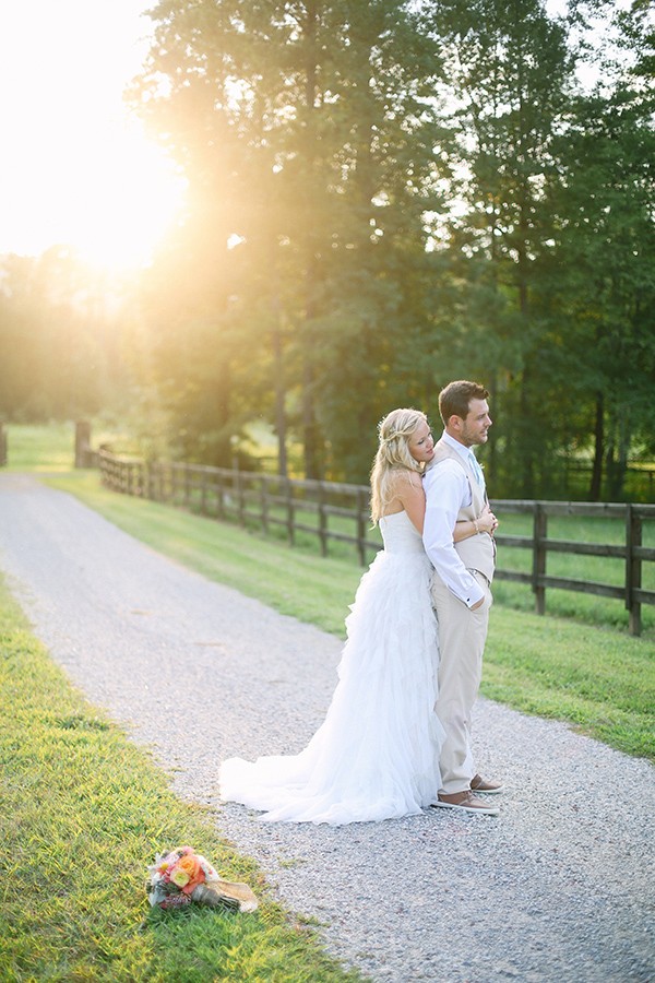 mint-and-peach-farm-wedding-in-georgia