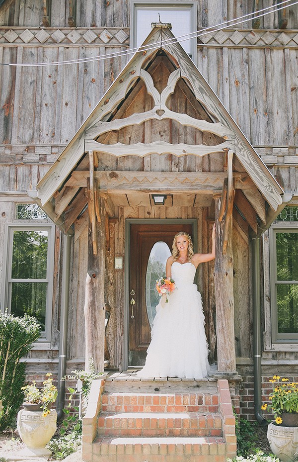 mint-and-peach-farm-wedding-in-georgia
