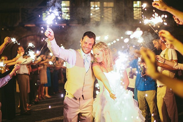 mint-and-peach-farm-wedding-in-georgia