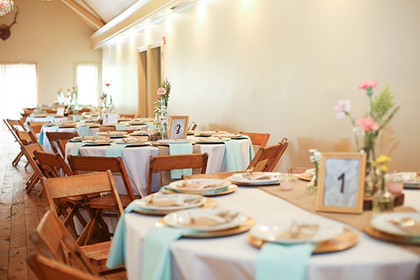 mint-and-peach-farm-wedding-in-georgia