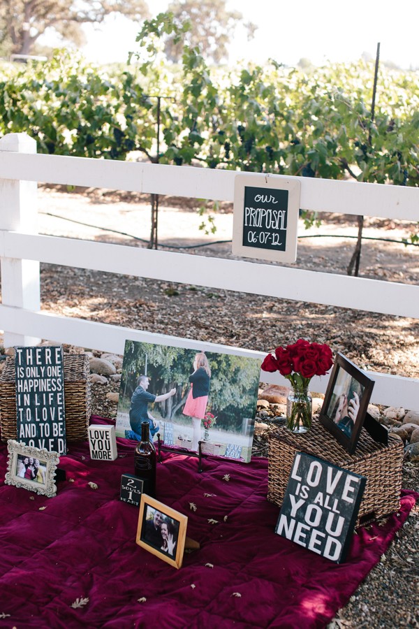 navy-peach-and-burlap-filled-wedding