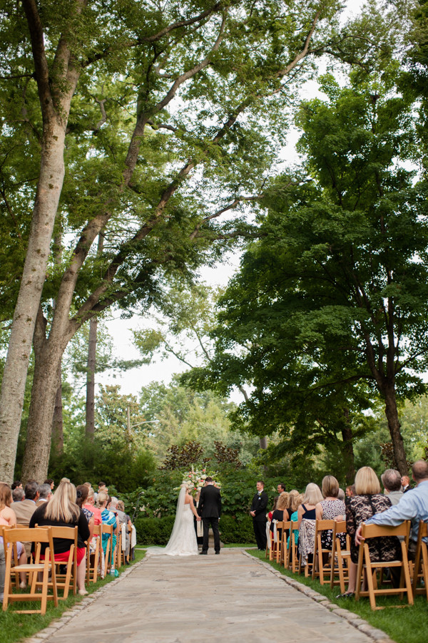 peach-and-gold-plantation-wedding