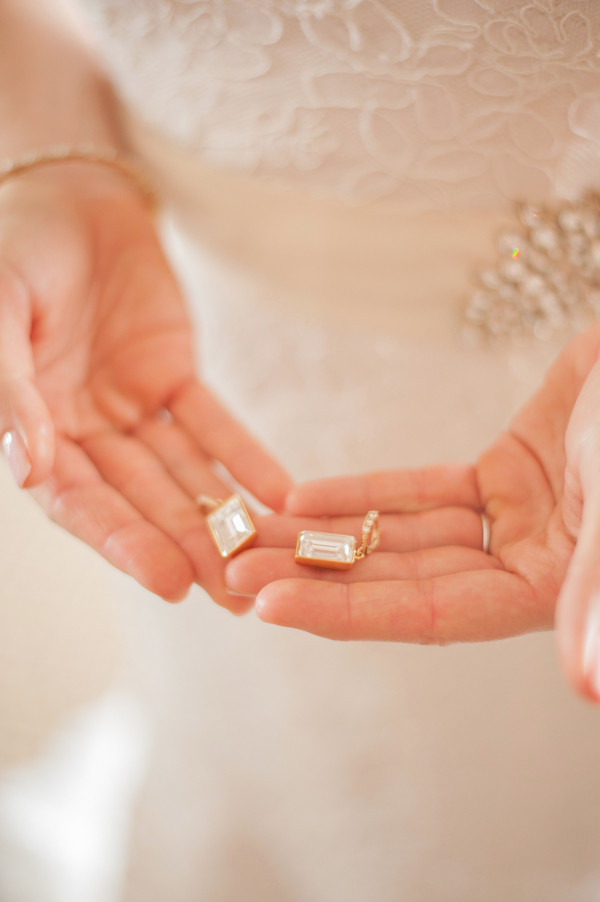 peach-and-gold-plantation-wedding