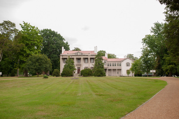 peach-and-gold-plantation-wedding