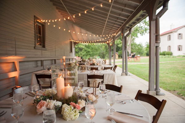 peach-and-gold-plantation-wedding