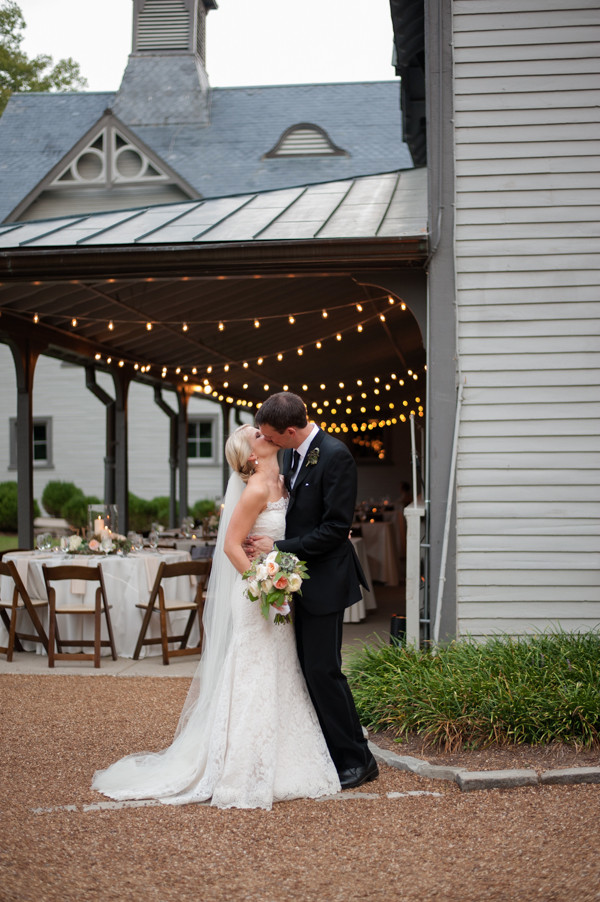 peach-and-gold-plantation-wedding
