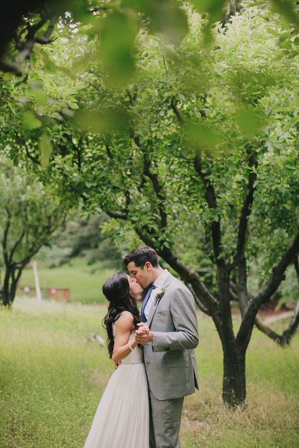 peppy-rustic-wedding