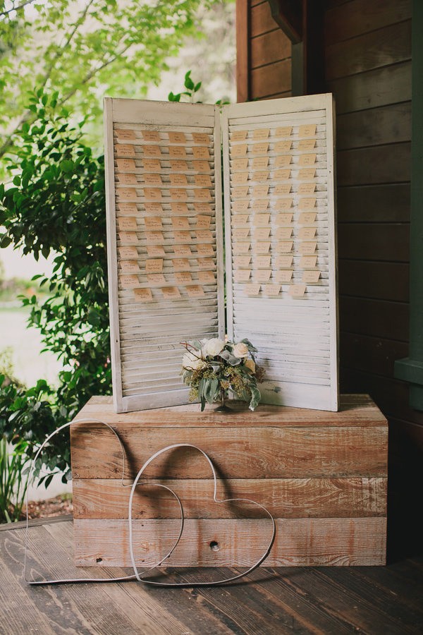 peppy-rustic-wedding