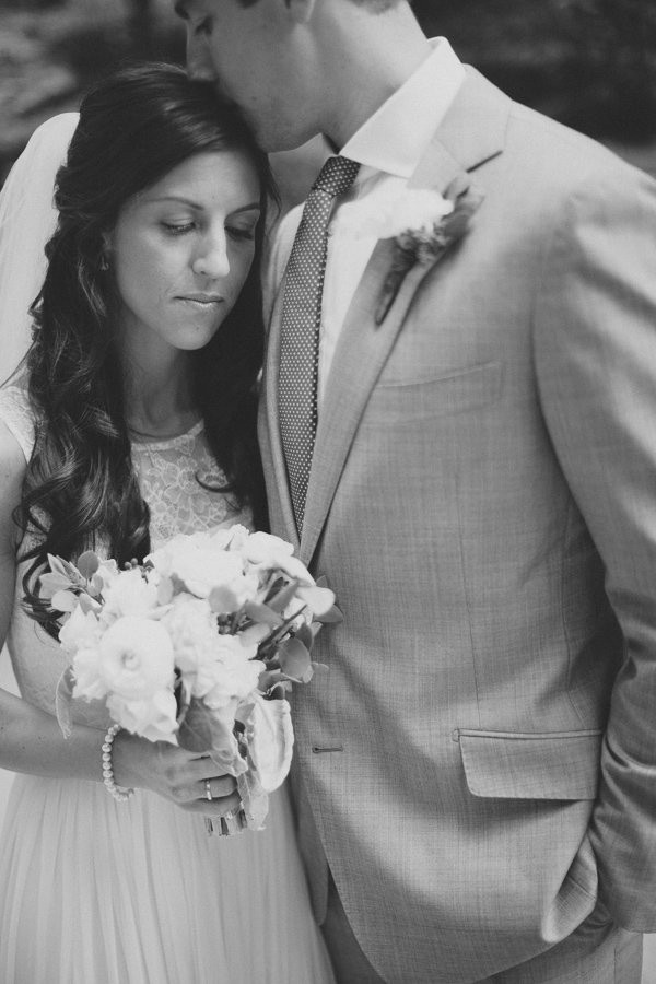 peppy-rustic-wedding