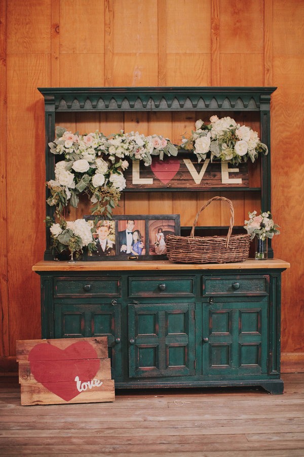 peppy-rustic-wedding