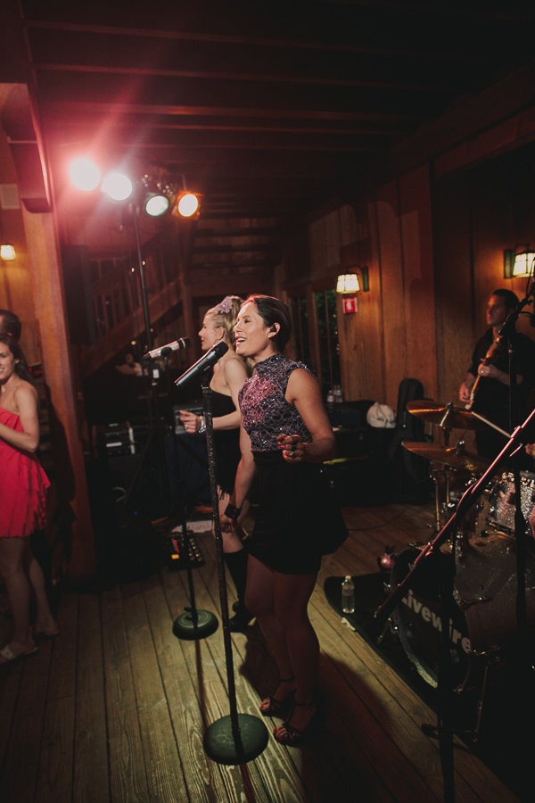 peppy-rustic-wedding