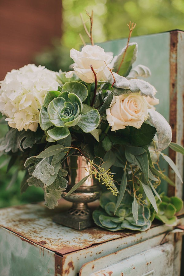 peppy-rustic-wedding