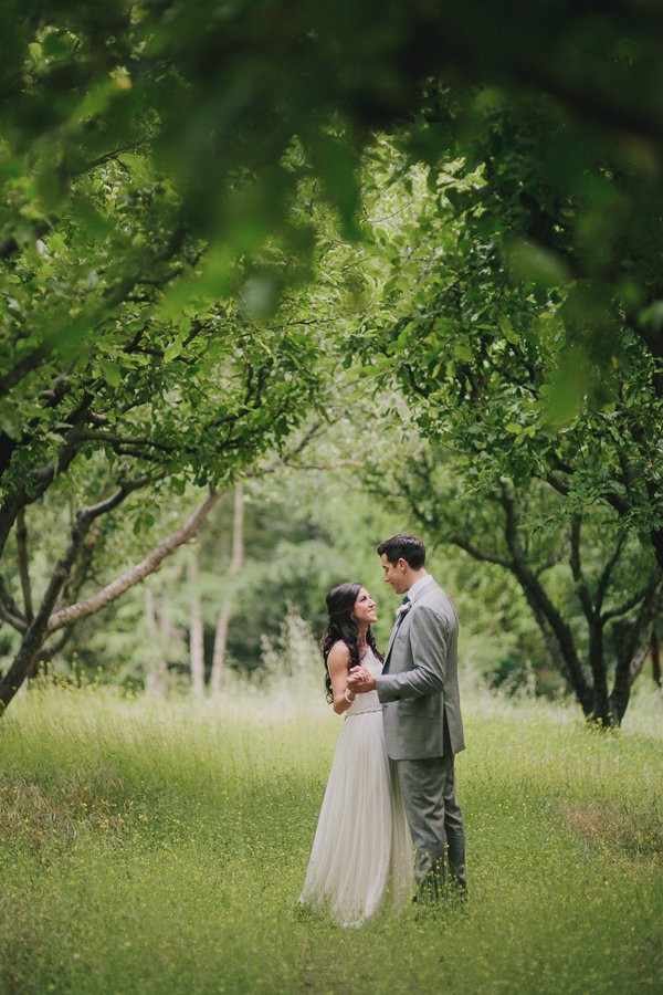 peppy-rustic-wedding