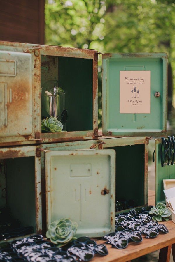 peppy-rustic-wedding