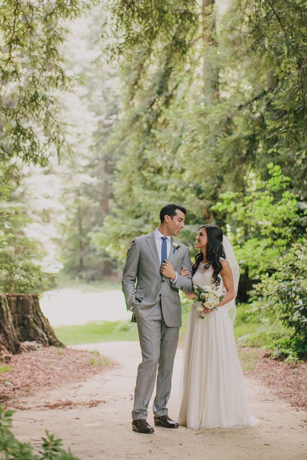 peppy-rustic-wedding