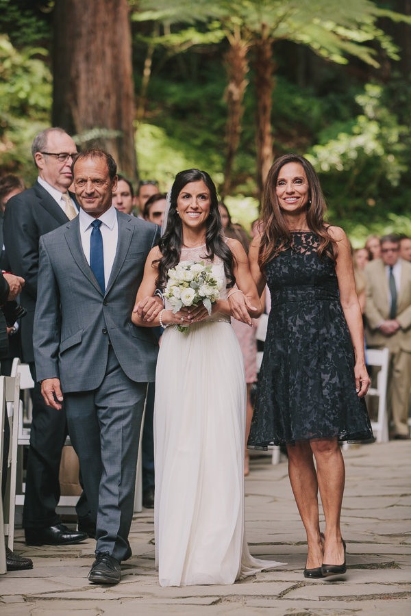 peppy-rustic-wedding
