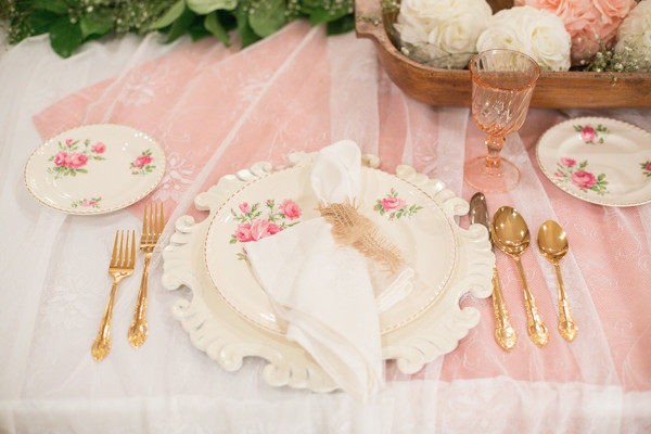 pretty-in-pink-vintage-wedding