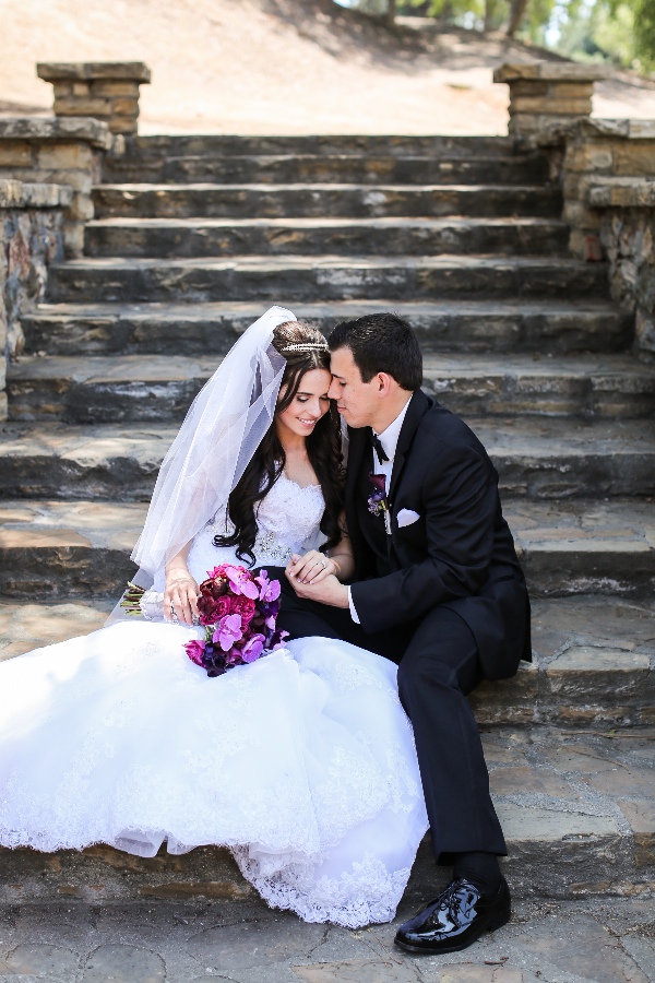 pretty-in-purple-wedding