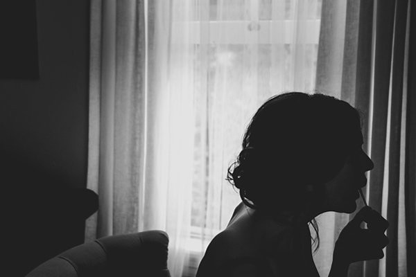 quiet-wedding-in-the-woods-at-the