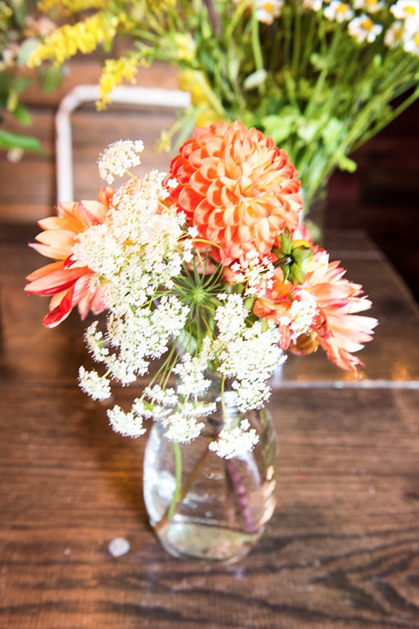 quiet-wedding-in-the-woods-at-the
