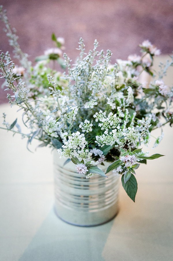 quiet-wedding-in-the-woods-at-the