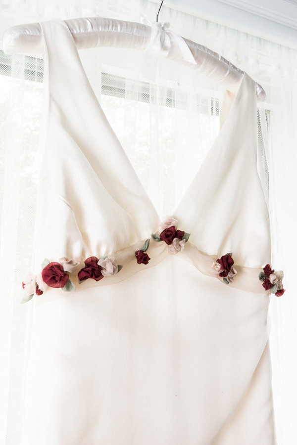 quiet-wedding-in-the-woods-at-the
