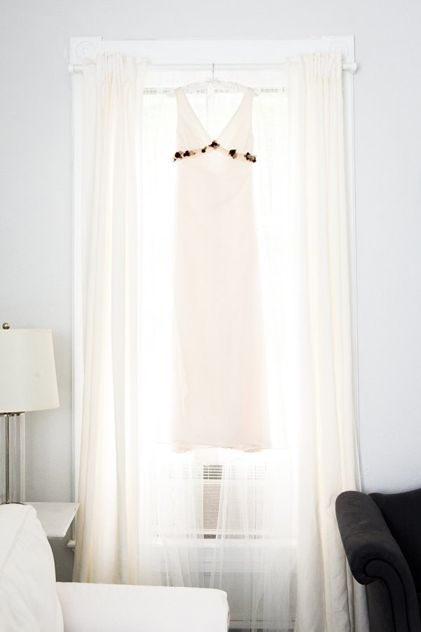 quiet-wedding-in-the-woods-at-the