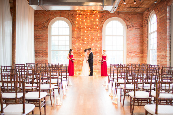 red-and-gold-new-years-inspiration
