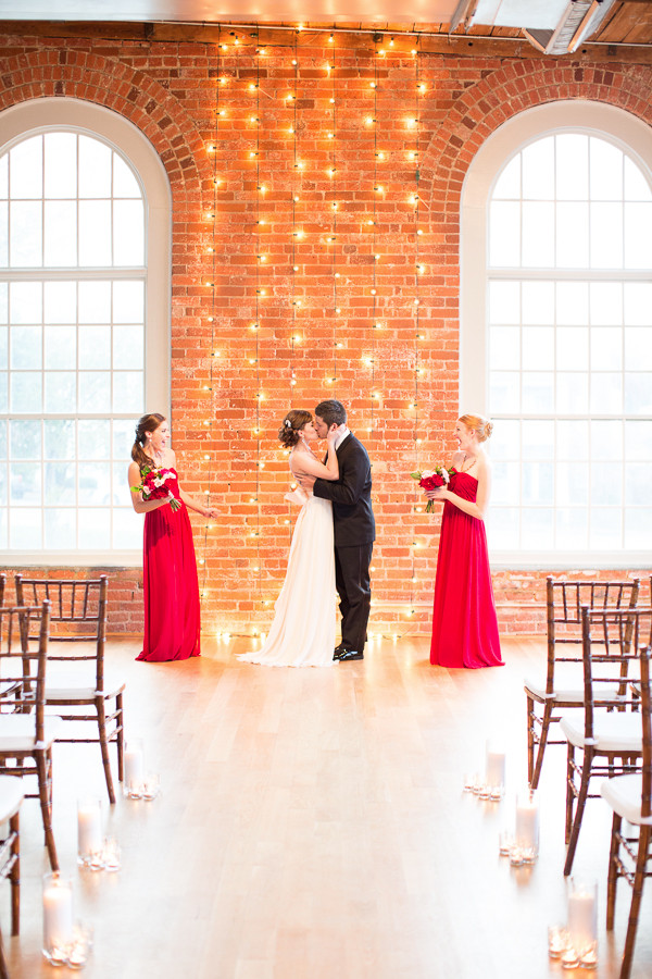 red-and-gold-new-years-inspiration
