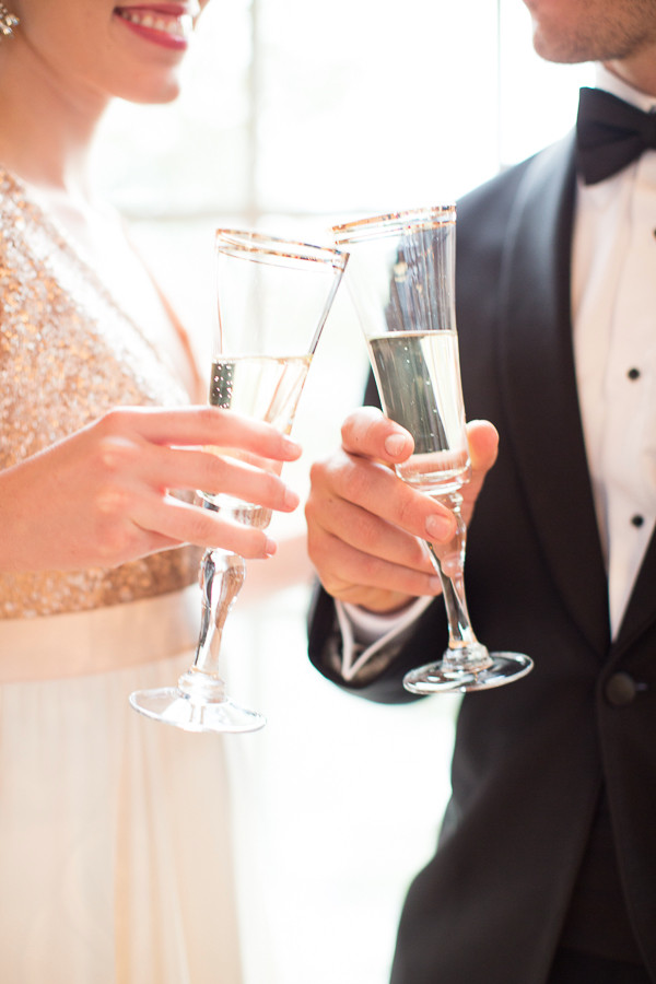 red-and-gold-new-years-inspiration