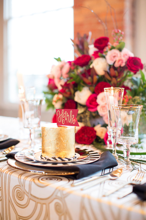 red-and-gold-new-years-inspiration
