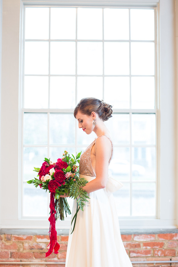 red-and-gold-new-years-inspiration