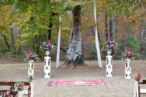 red-and-grey-outdoor-wedding-in-alabama