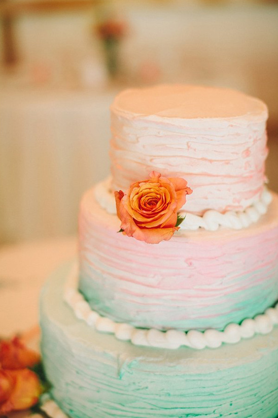 green and peach ombre wedding cake