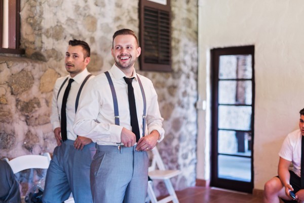vintage-yellow-and-grey-wedding