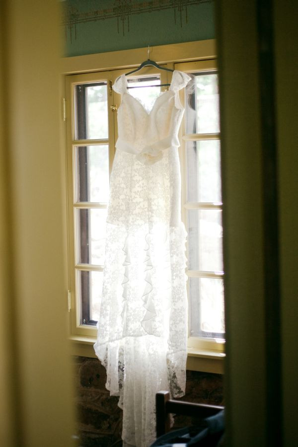 yellow-and-gray-rustic-handmade-wedding