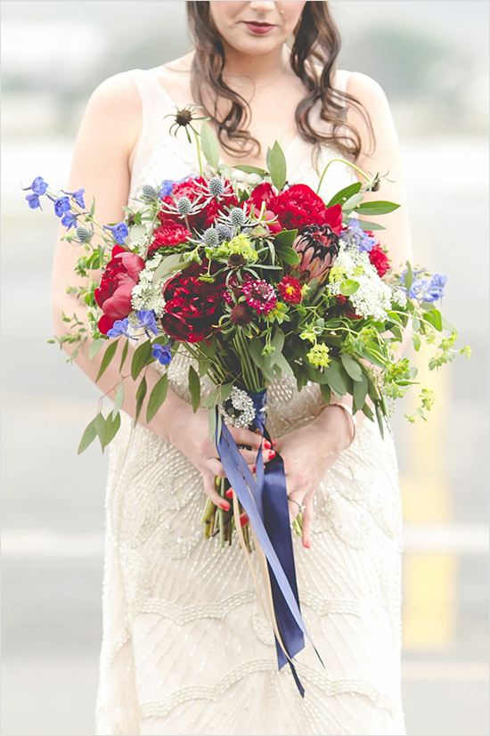 red and blue wedding bouquet