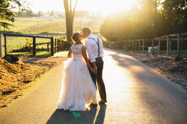 backyard-pink-gray-and-lace-wedding