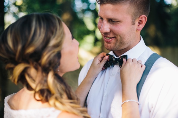 backyard-pink-gray-and-lace-wedding