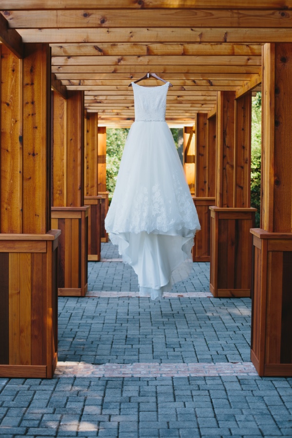 backyard-pink-gray-and-lace-wedding