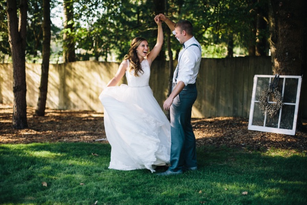 backyard-pink-gray-and-lace-wedding