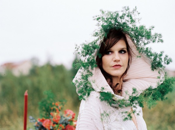 dress-yourself-with-flowers