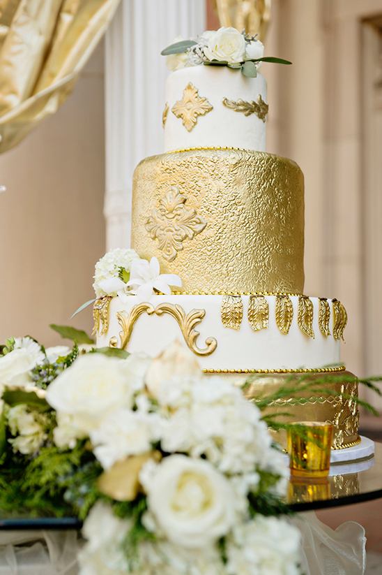 gold-wedding-ideas