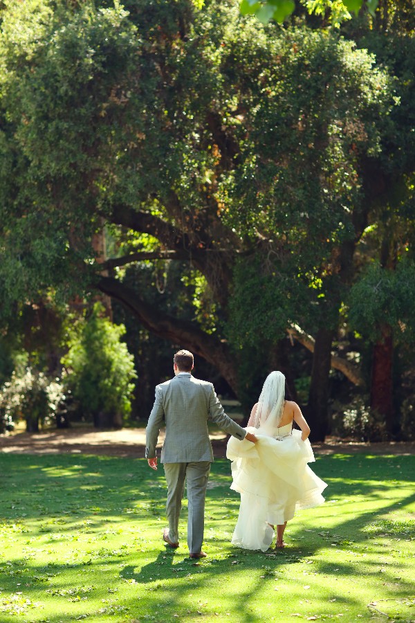 indoor-outdoor-patio-wedding