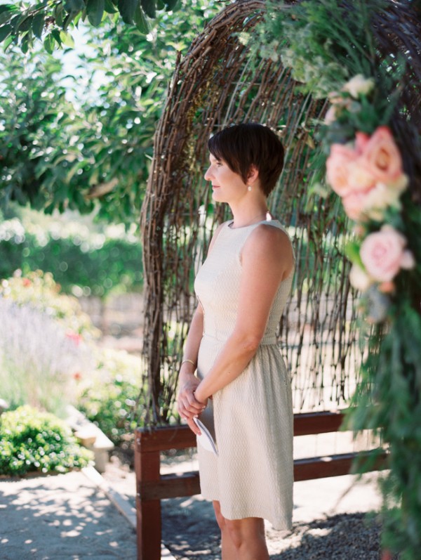 let-love-grow-vineyard-wedding